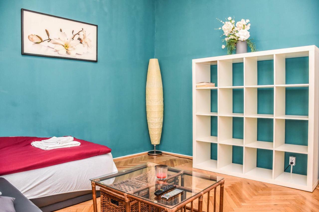 Diamond Astoria 4 Apartment Budapest Luaran gambar